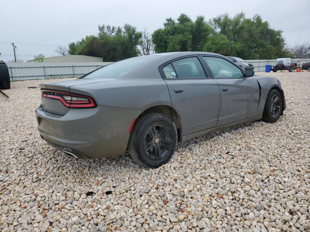 Photo 2 VIN: 2C3CDXBG9KH720467 - DODGE CHARGER 