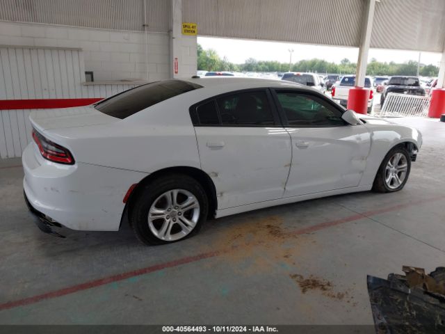 Photo 3 VIN: 2C3CDXBG9KH743599 - DODGE CHARGER 