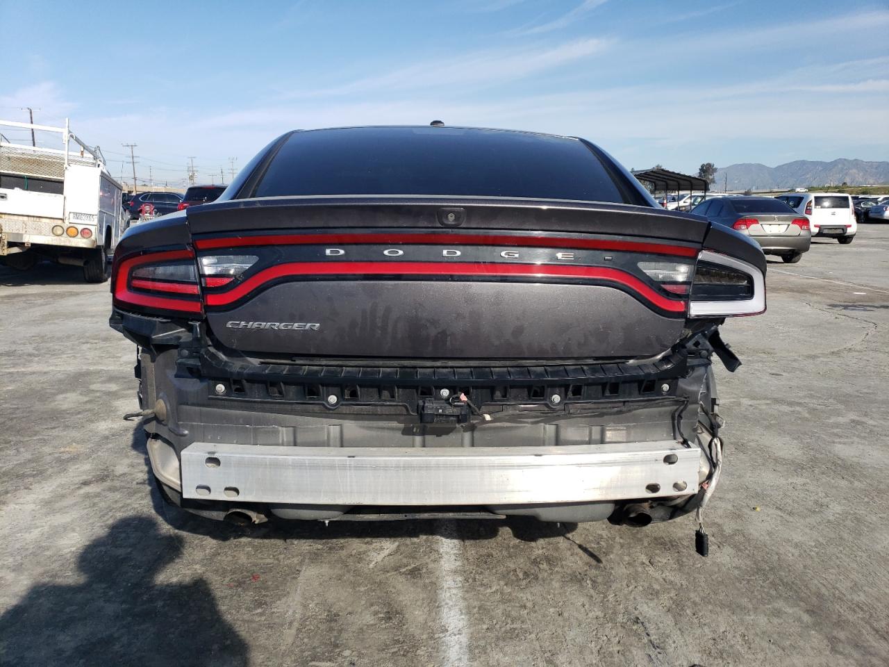 Photo 5 VIN: 2C3CDXBG9LH135552 - DODGE CHARGER 