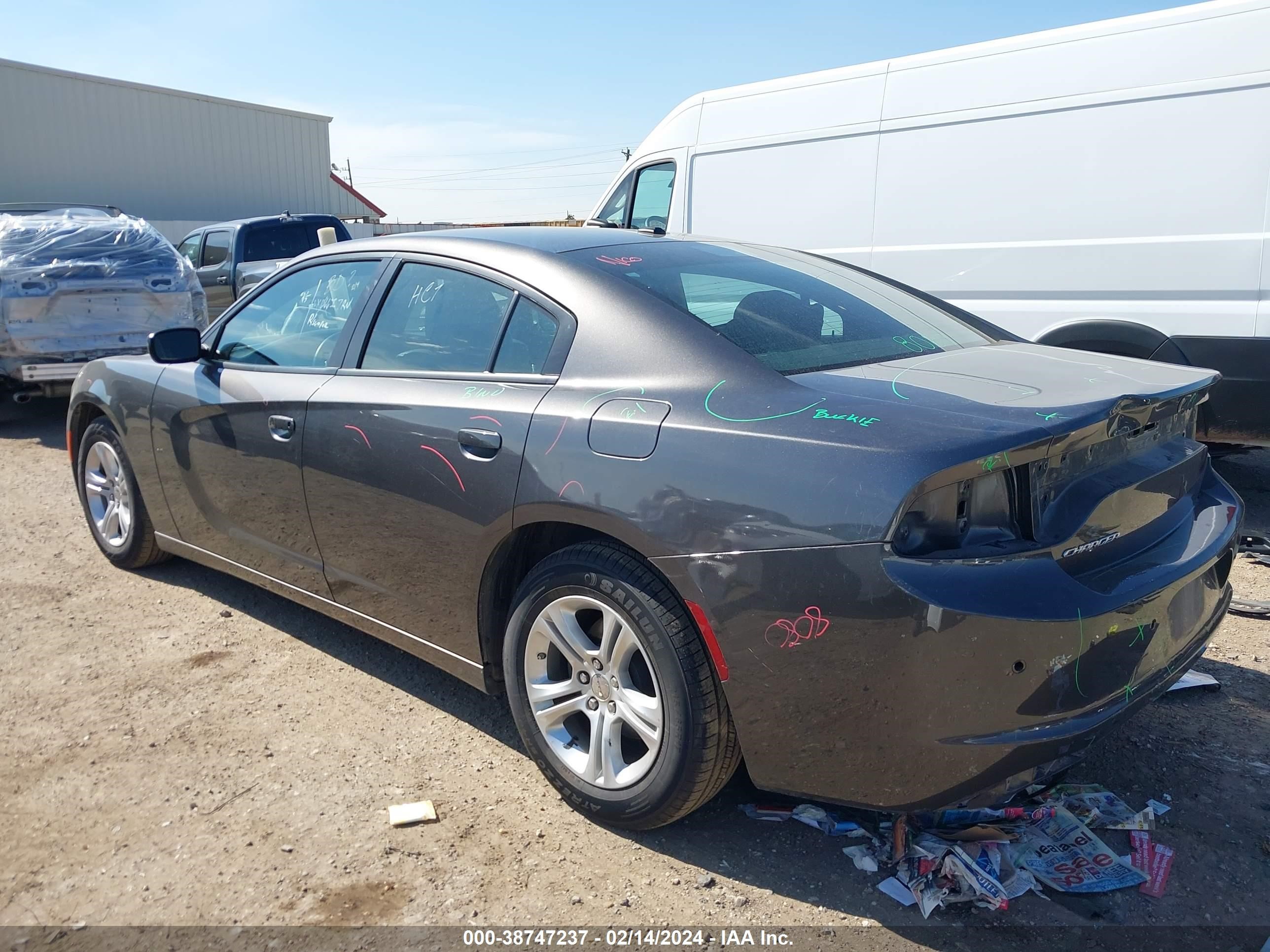 Photo 2 VIN: 2C3CDXBG9NH157246 - DODGE CHARGER 