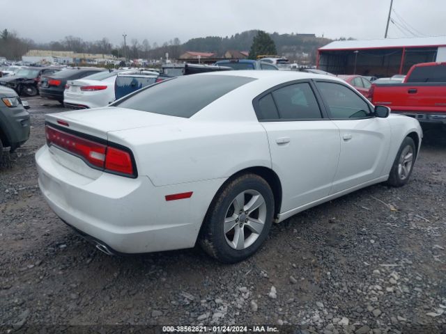 Photo 3 VIN: 2C3CDXBGXCH259863 - DODGE CHARGER 