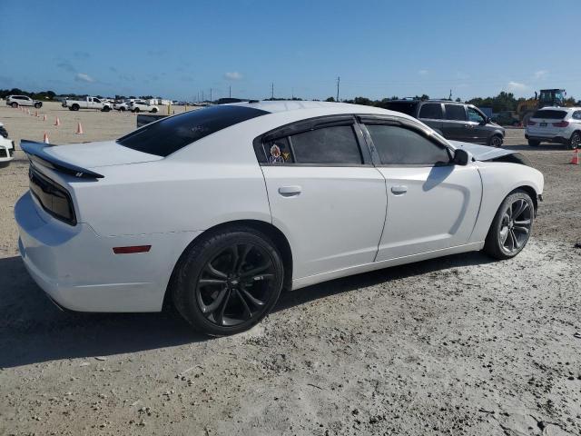 Photo 2 VIN: 2C3CDXBGXDH555113 - DODGE CHARGER SE 