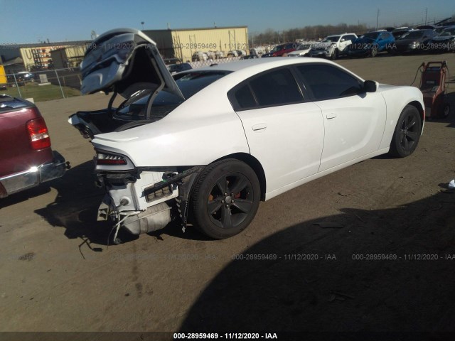 Photo 3 VIN: 2C3CDXBGXFH826500 - DODGE CHARGER 