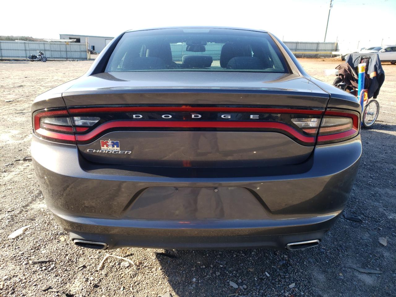 Photo 5 VIN: 2C3CDXBGXGH241093 - DODGE CHARGER 