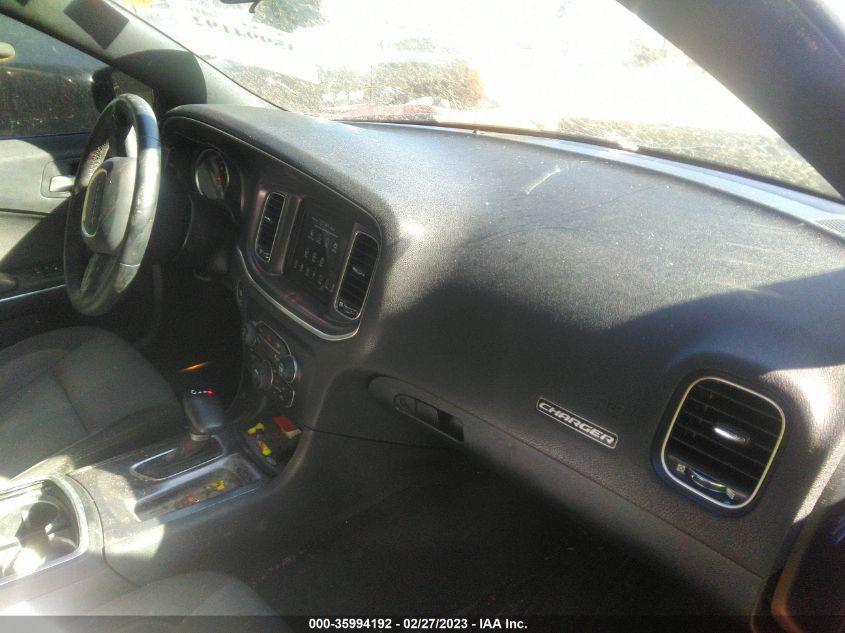 Photo 4 VIN: 2C3CDXBGXJH173515 - DODGE CHARGER 