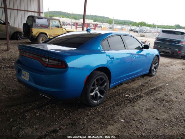 Photo 3 VIN: 2C3CDXBGXKH674759 - DODGE CHARGER 