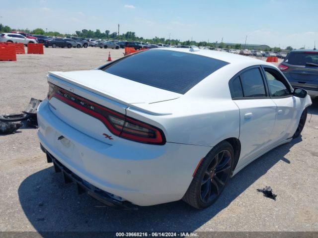 Photo 3 VIN: 2C3CDXCT0FH886037 - DODGE CHARGER 