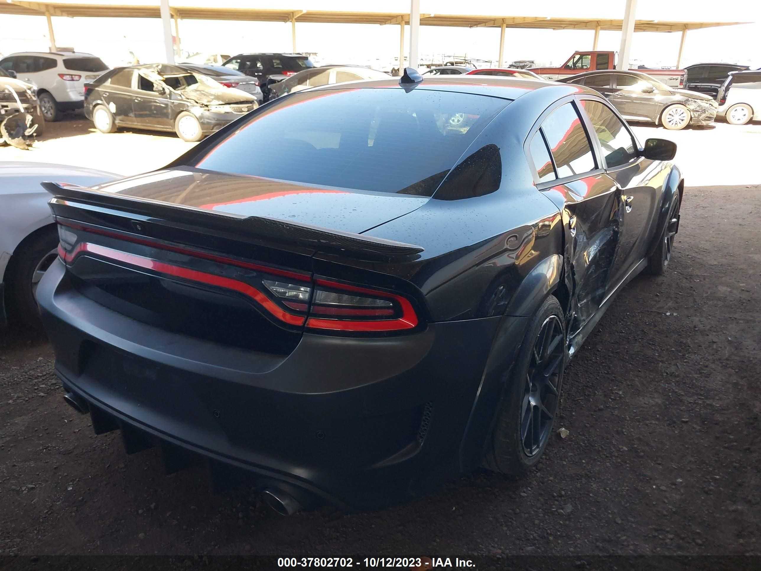 Photo 3 VIN: 2C3CDXCT0JH340069 - DODGE CHARGER 