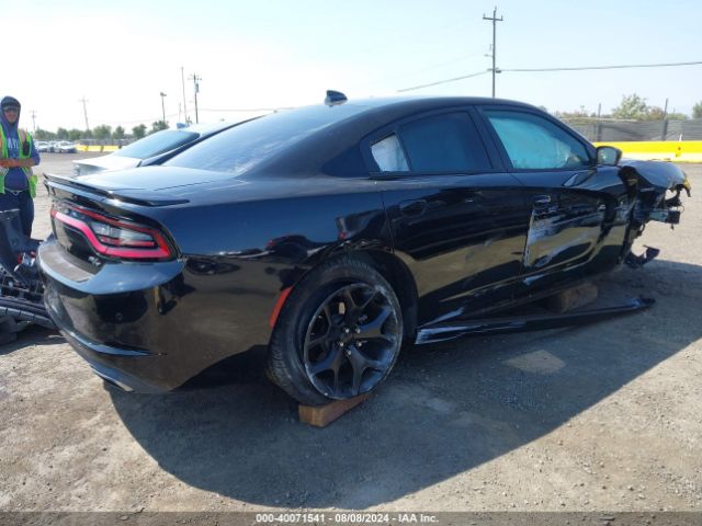 Photo 3 VIN: 2C3CDXCT2JH113661 - DODGE CHARGER 