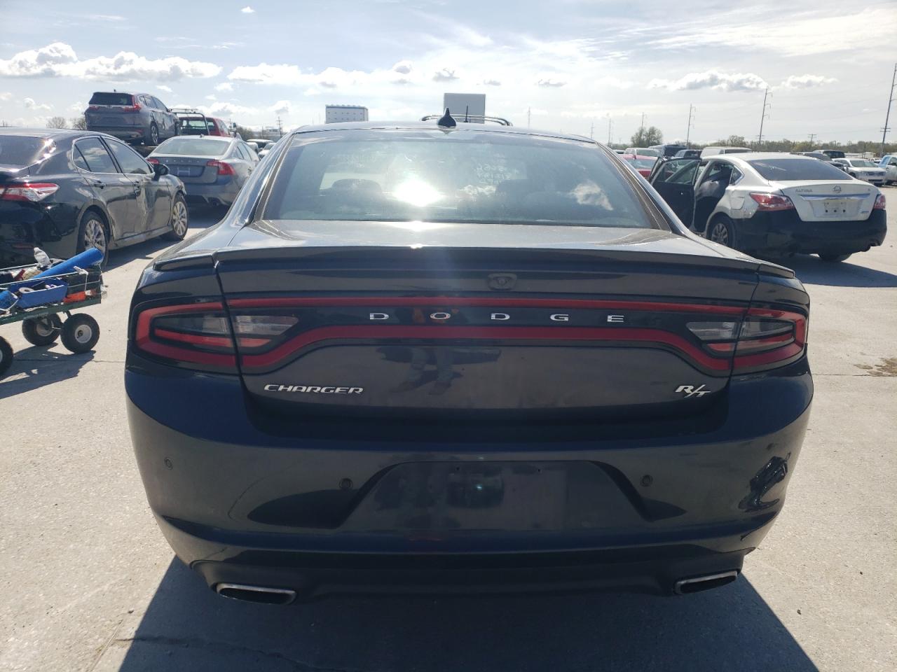 Photo 5 VIN: 2C3CDXCT2JH134087 - DODGE CHARGER 