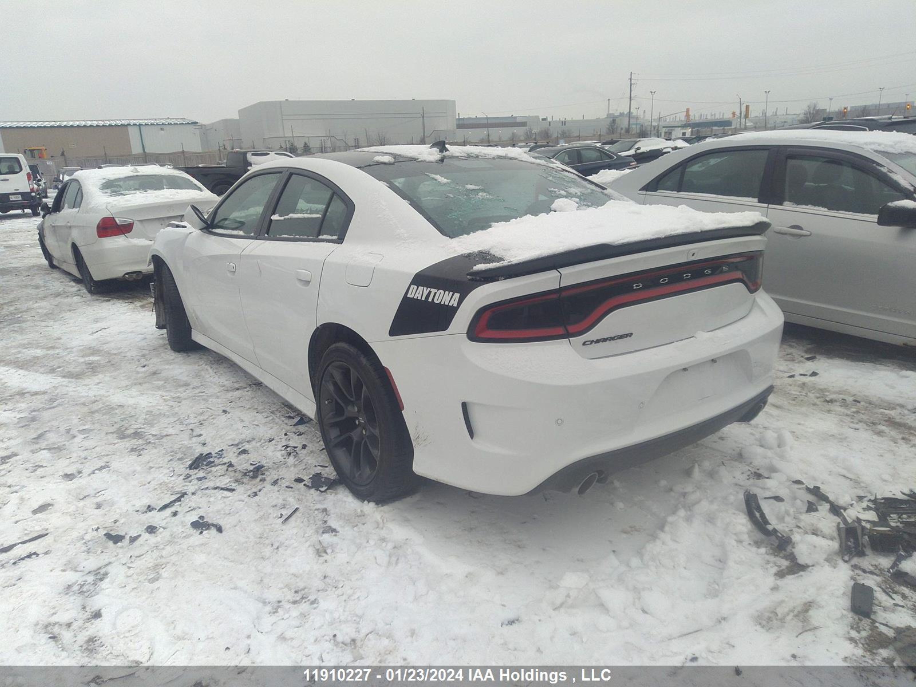 Photo 2 VIN: 2C3CDXCT4NH259386 - DODGE CHARGER 