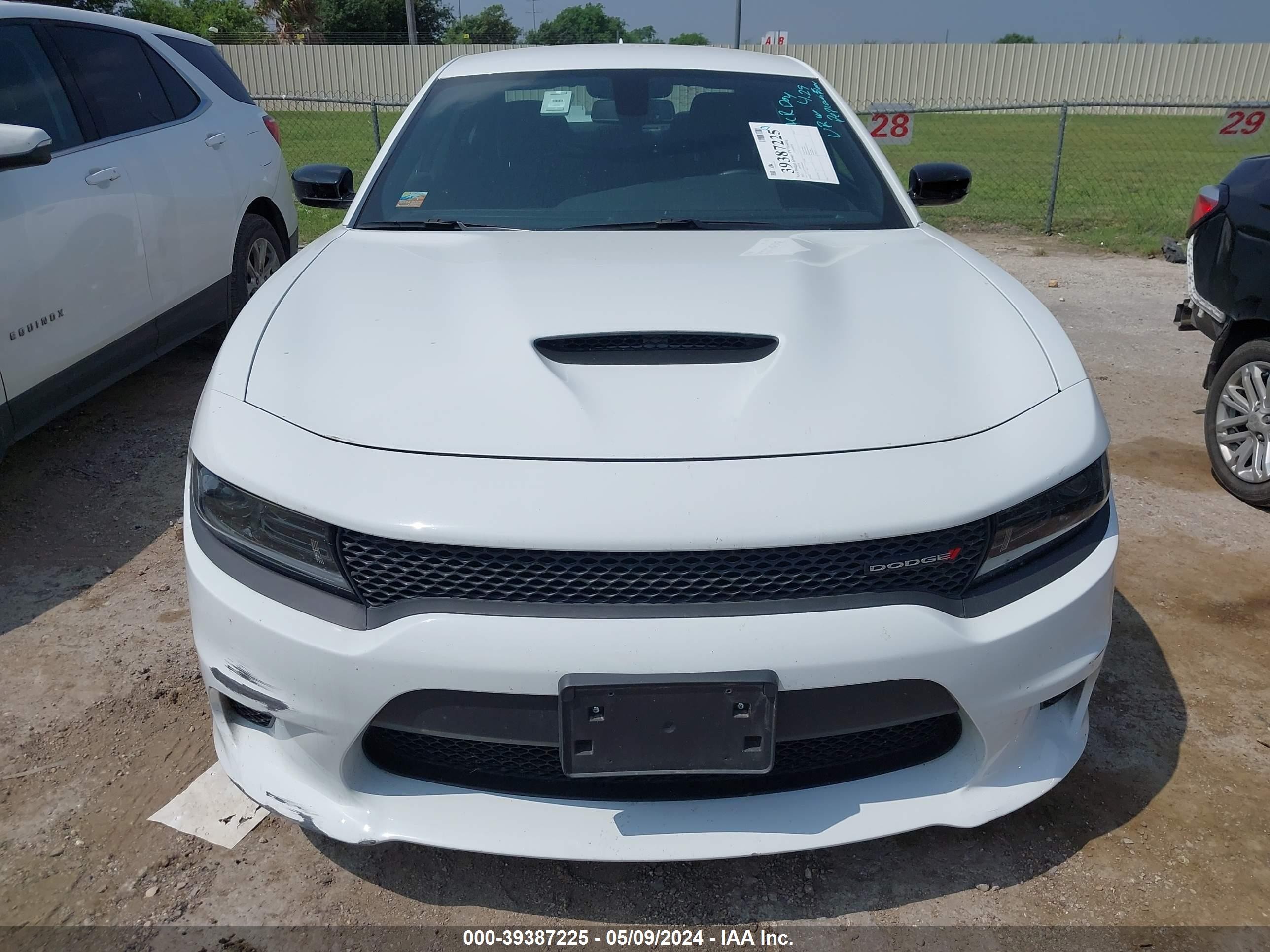 Photo 10 VIN: 2C3CDXCT4PH568441 - DODGE CHARGER 