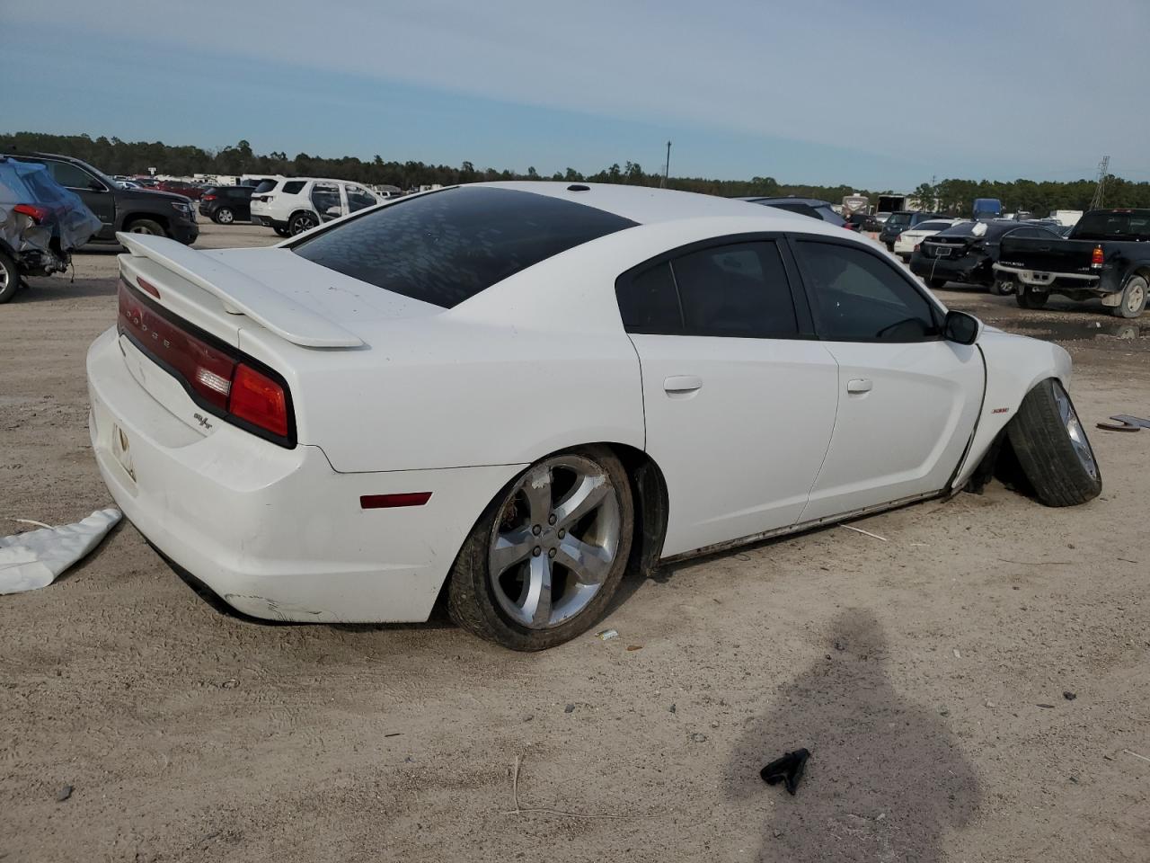 Photo 2 VIN: 2C3CDXCT5CH135723 - DODGE CHARGER 