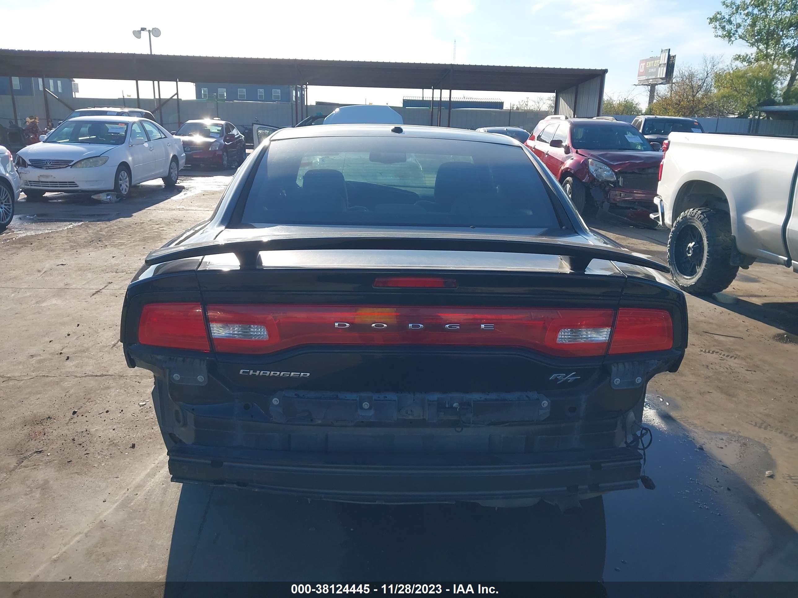 Photo 16 VIN: 2C3CDXCT5DH552714 - DODGE CHARGER 