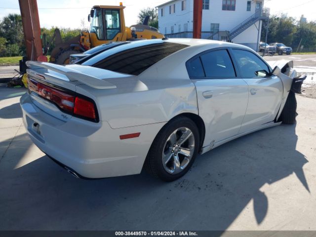 Photo 3 VIN: 2C3CDXCT5DH675638 - DODGE CHARGER 