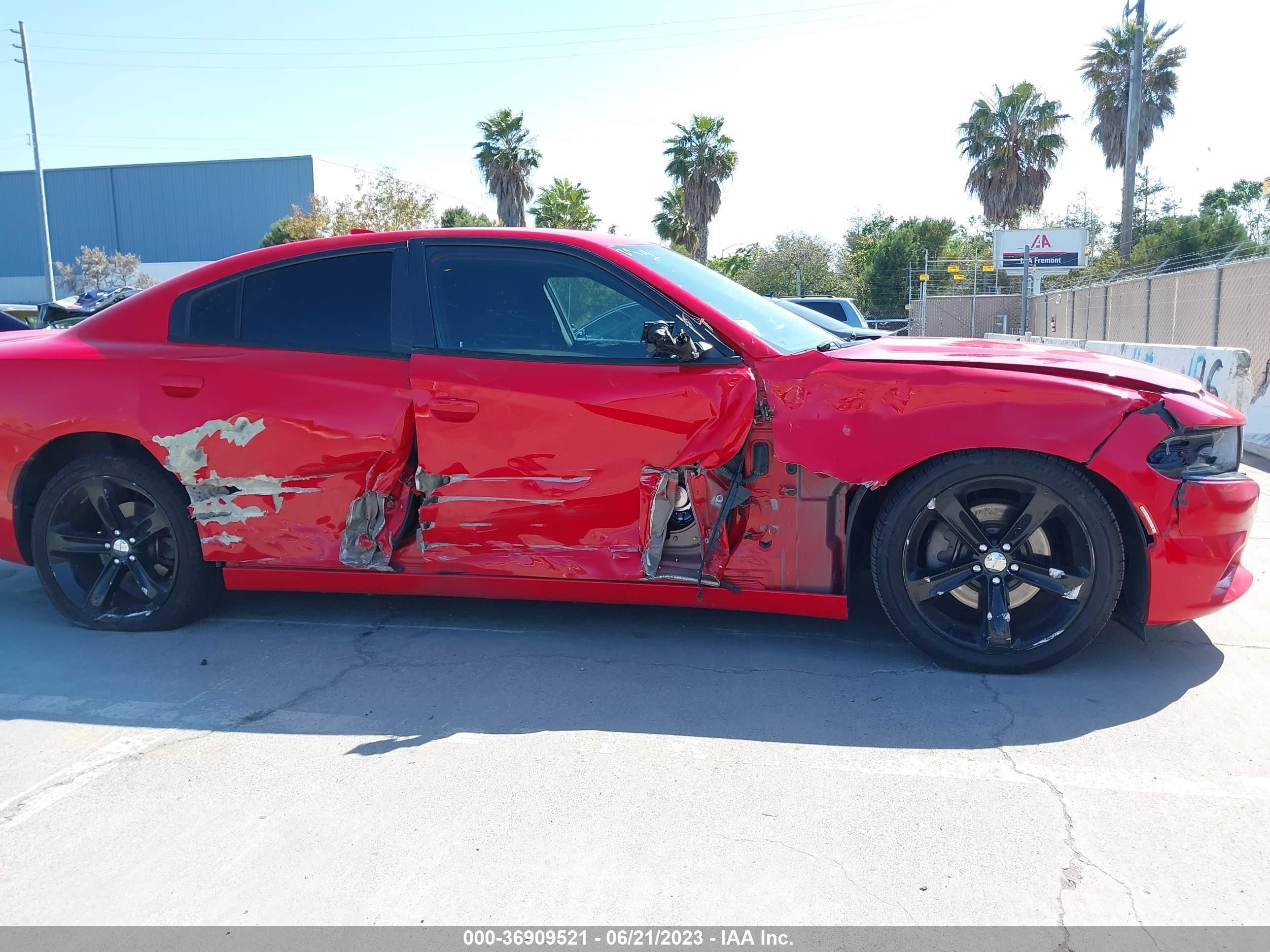 Photo 5 VIN: 2C3CDXCT5GH178576 - DODGE CHARGER 