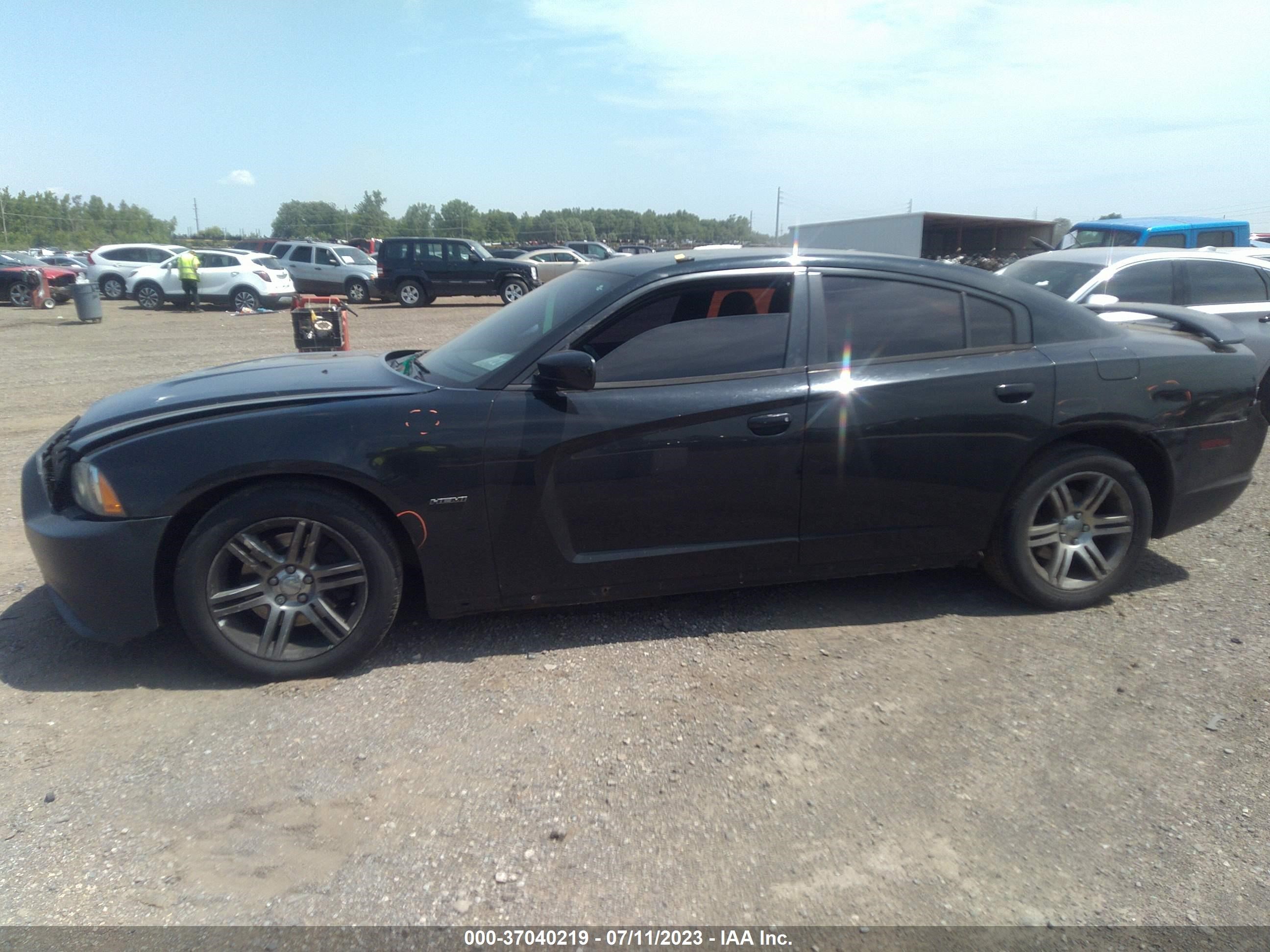 Photo 13 VIN: 2C3CDXCT6EH177983 - DODGE CHARGER 