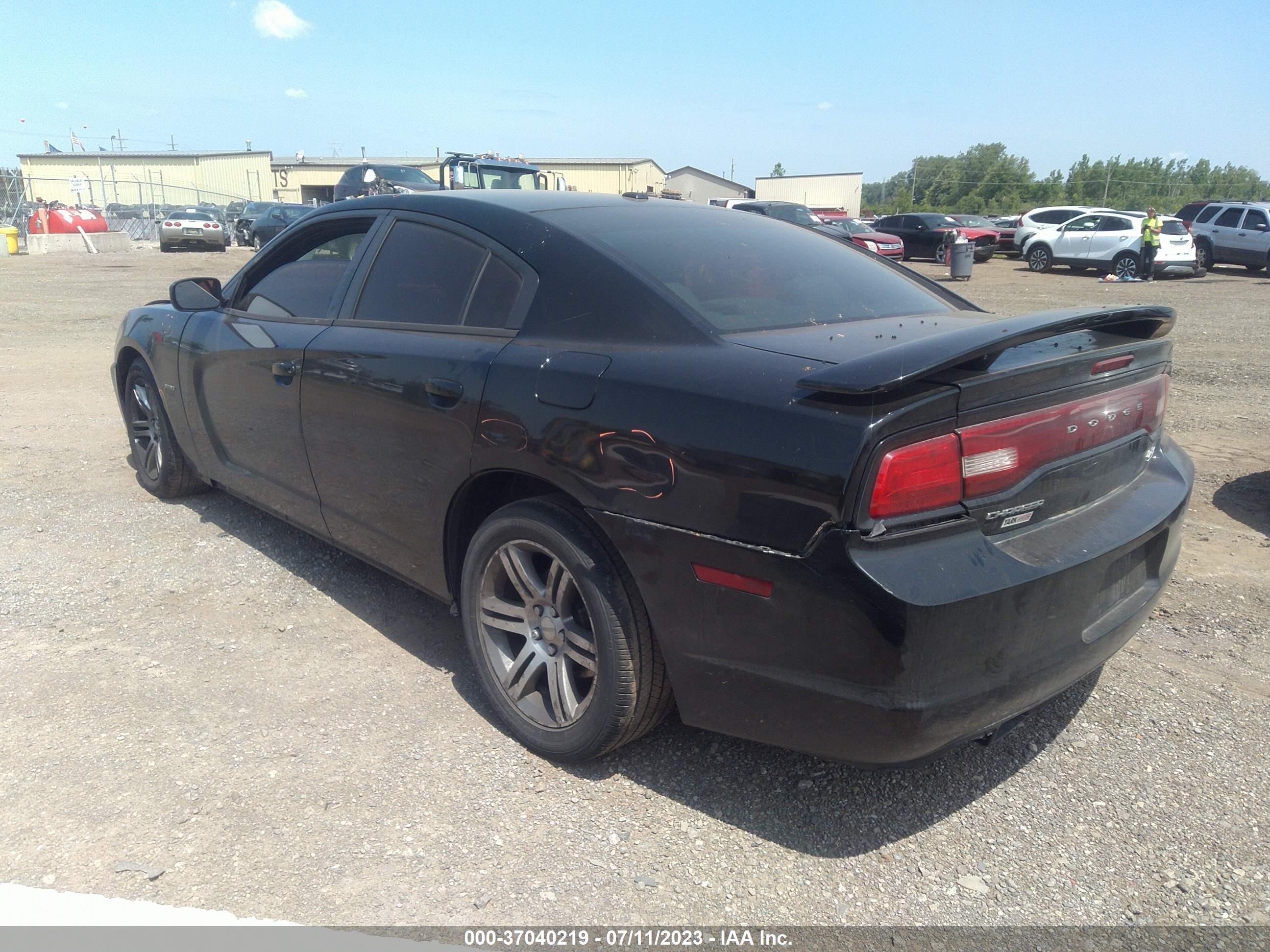 Photo 2 VIN: 2C3CDXCT6EH177983 - DODGE CHARGER 