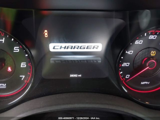 Photo 6 VIN: 2C3CDXCT6KH737142 - DODGE CHARGER 