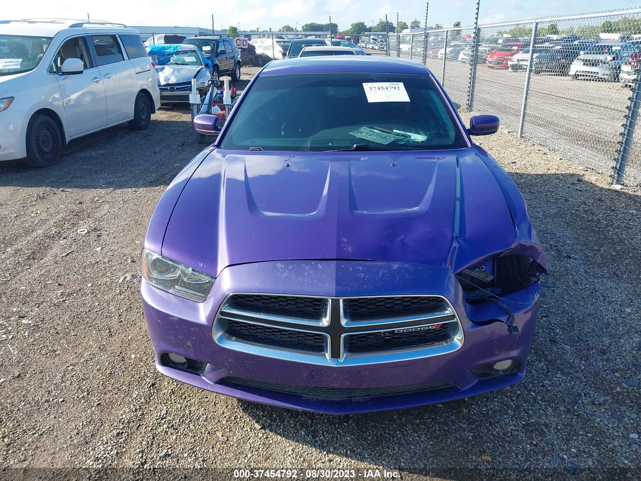 Photo 11 VIN: 2C3CDXCT8EH177970 - DODGE CHARGER 