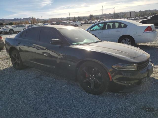 Photo 3 VIN: 2C3CDXCT8JH113440 - DODGE CHARGER 