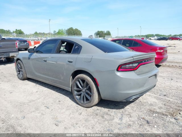 Photo 2 VIN: 2C3CDXCT8JH220827 - DODGE CHARGER 