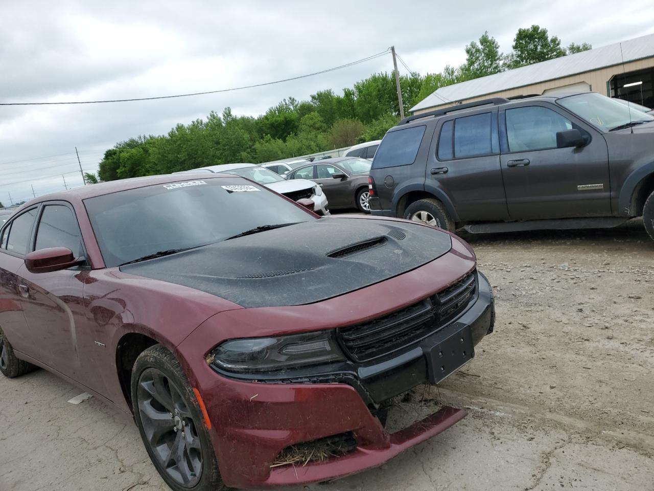 Photo 3 VIN: 2C3CDXCT8JH262589 - DODGE CHARGER 