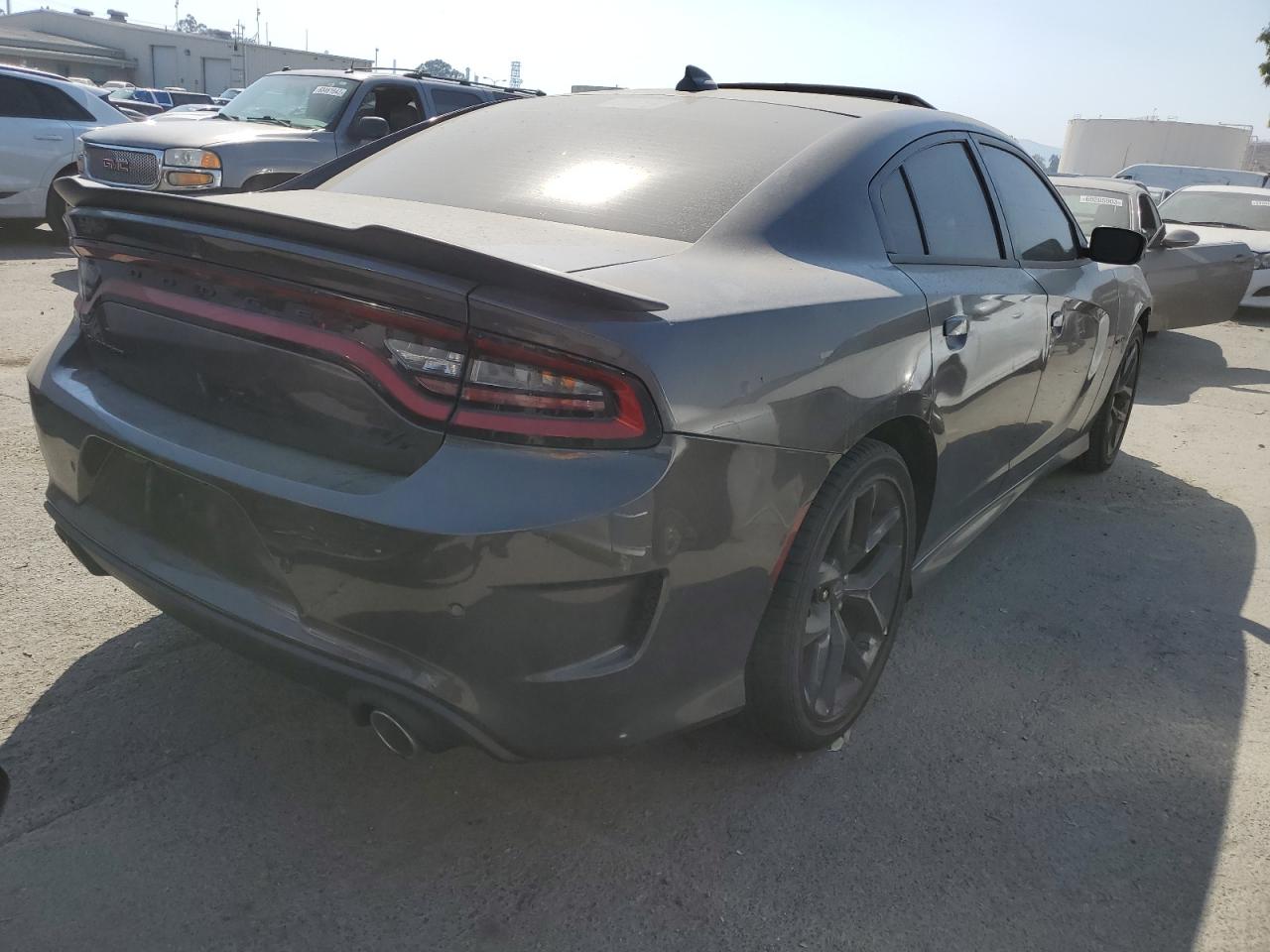 Photo 2 VIN: 2C3CDXCT8NH173675 - DODGE CHARGER 