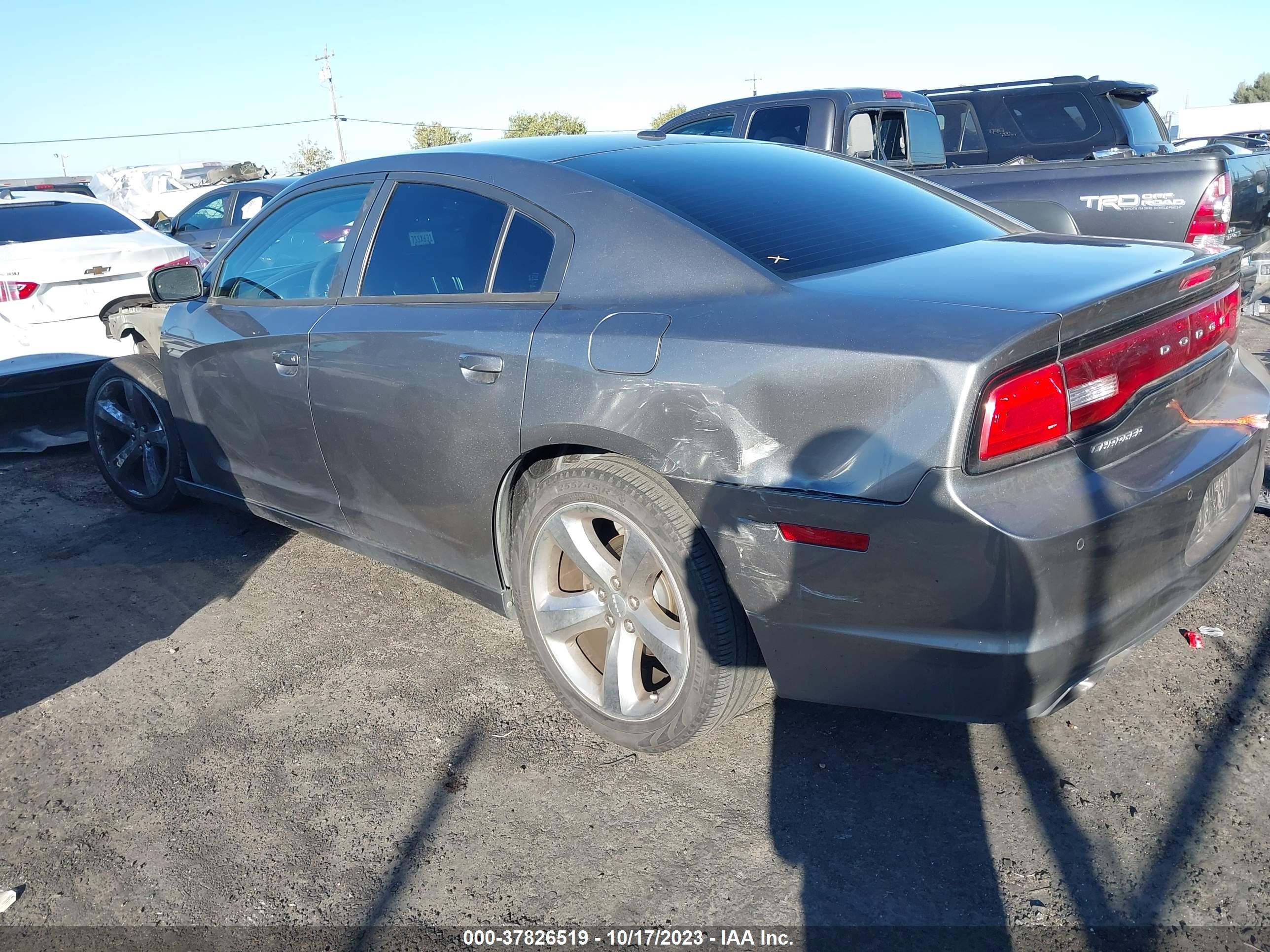 Photo 2 VIN: 2C3CDXCT9CH156560 - DODGE CHARGER 