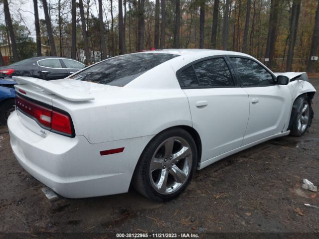 Photo 3 VIN: 2C3CDXCT9EH321865 - DODGE CHARGER 