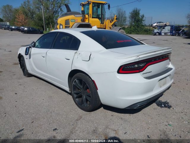 Photo 2 VIN: 2C3CDXCT9FH874923 - DODGE CHARGER 