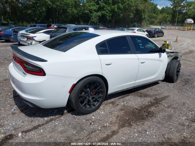 Photo 3 VIN: 2C3CDXCT9GH210865 - DODGE CHARGER 