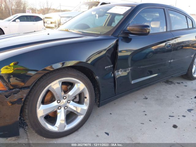 Photo 5 VIN: 2C3CDXCTXCH102359 - DODGE CHARGER 