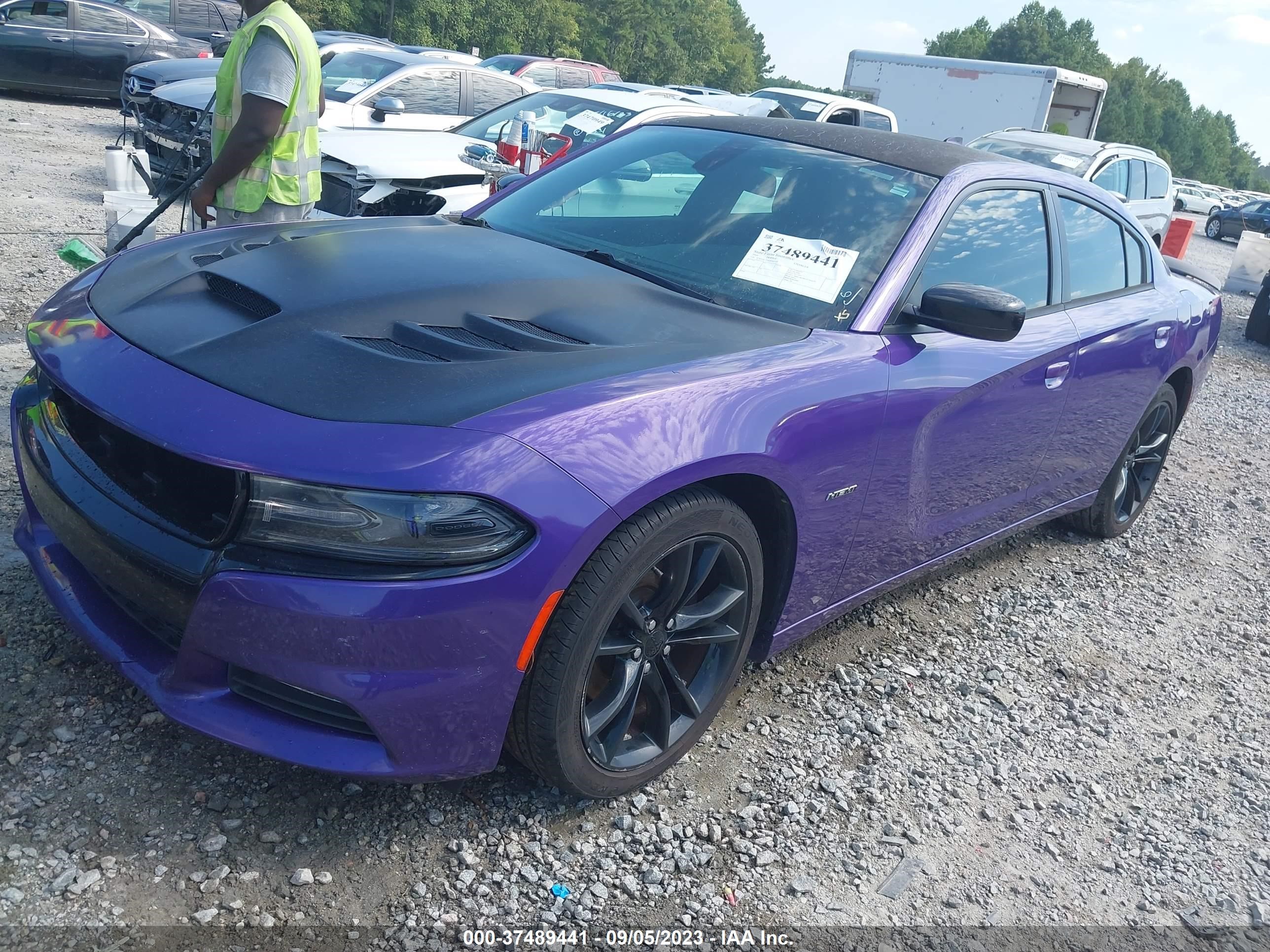 Photo 1 VIN: 2C3CDXCTXGH163149 - DODGE CHARGER 