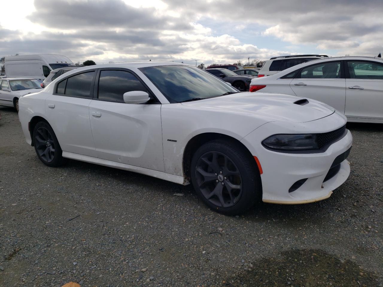 Photo 3 VIN: 2C3CDXCTXKH757345 - DODGE CHARGER 