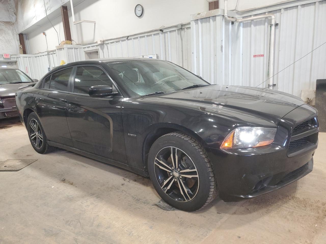 Photo 3 VIN: 2C3CDXDT4EH296632 - DODGE CHARGER 