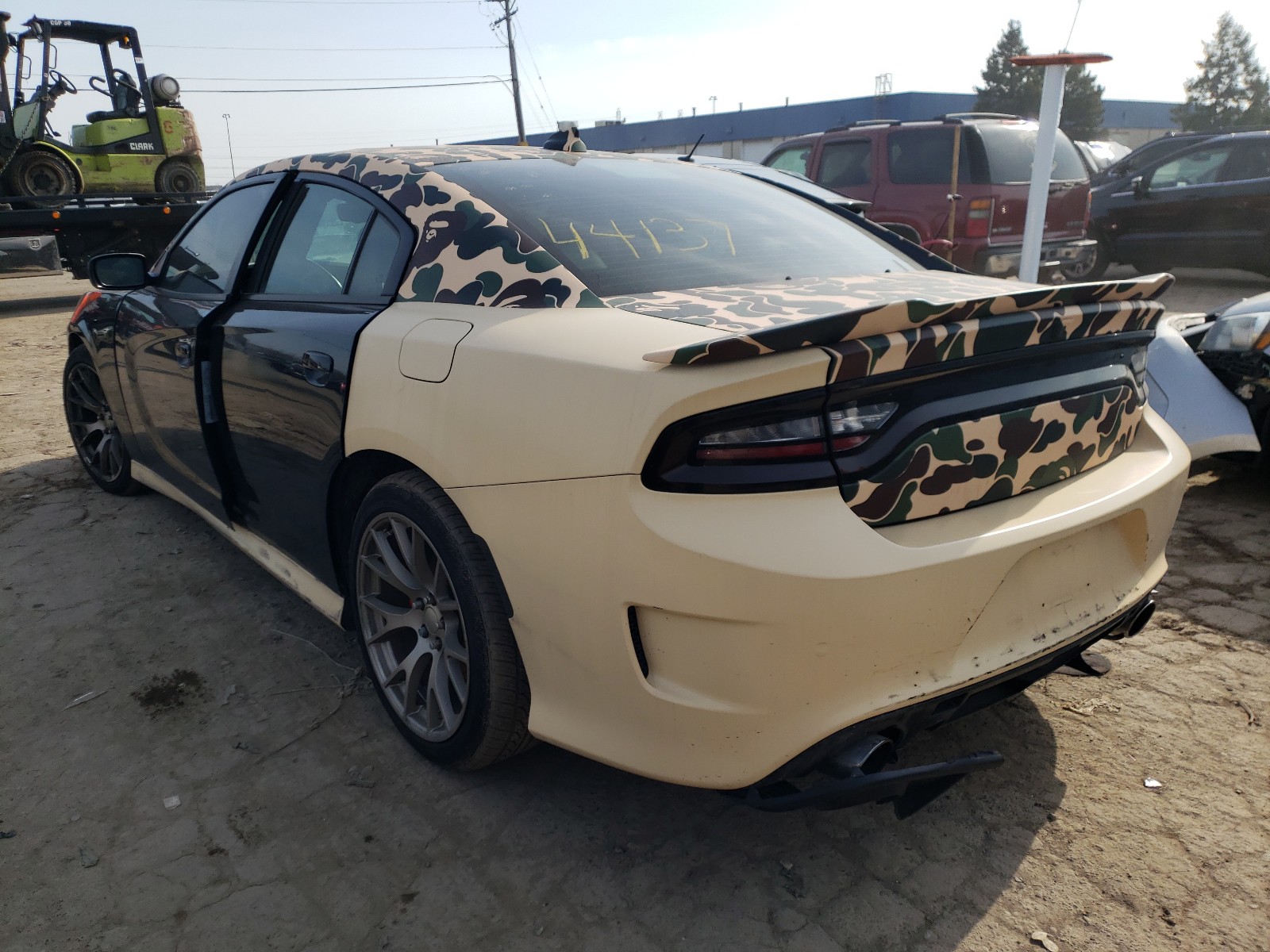 Photo 2 VIN: 2C3CDXEJ4FH820666 - DODGE CHARGER SR 