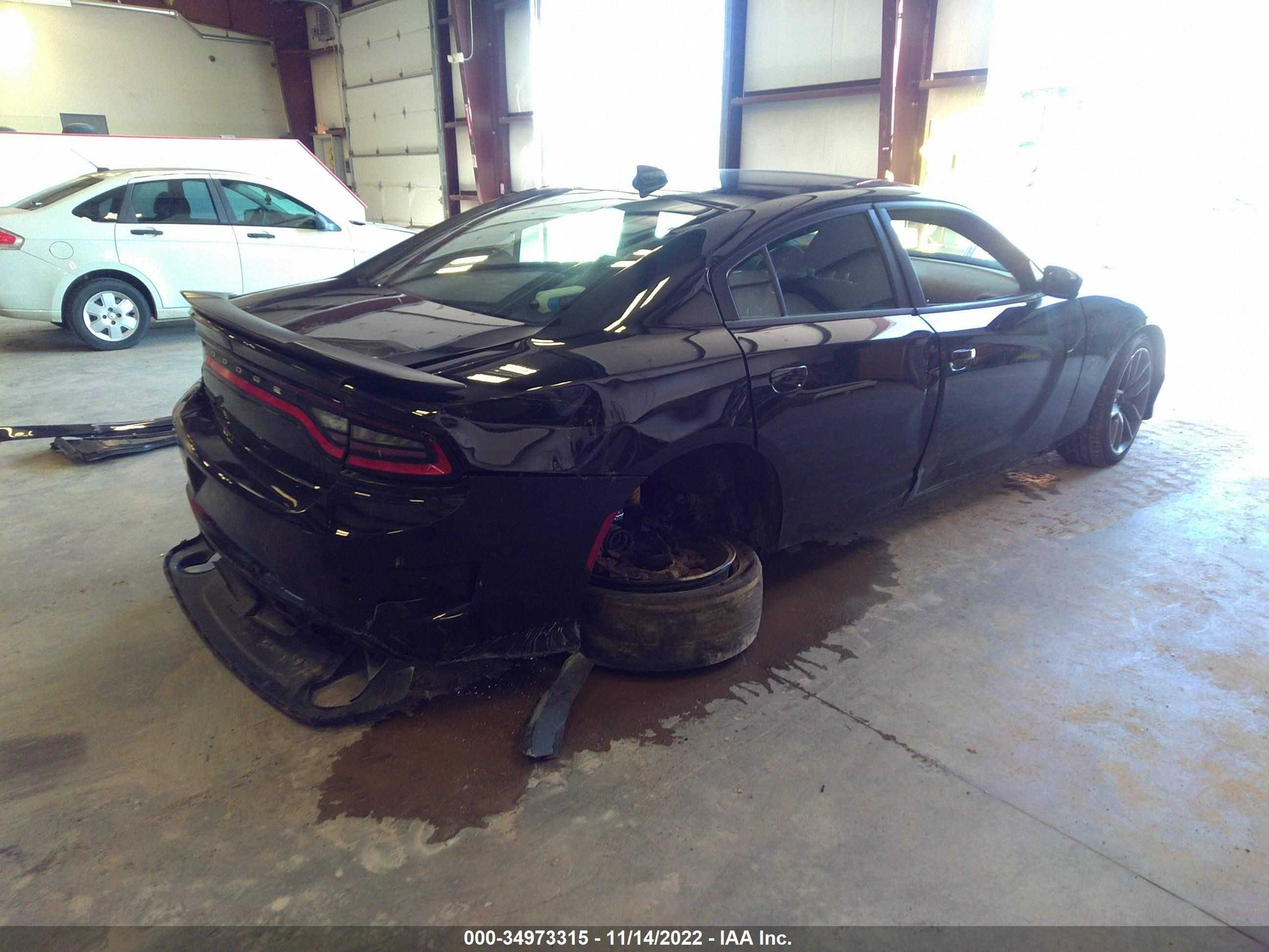 Photo 3 VIN: 2C3CDXGJ1KH696623 - DODGE CHARGER 