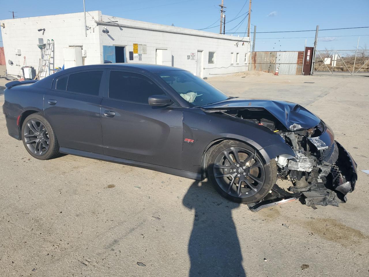 Photo 3 VIN: 2C3CDXGJ2LH251731 - DODGE CHARGER 