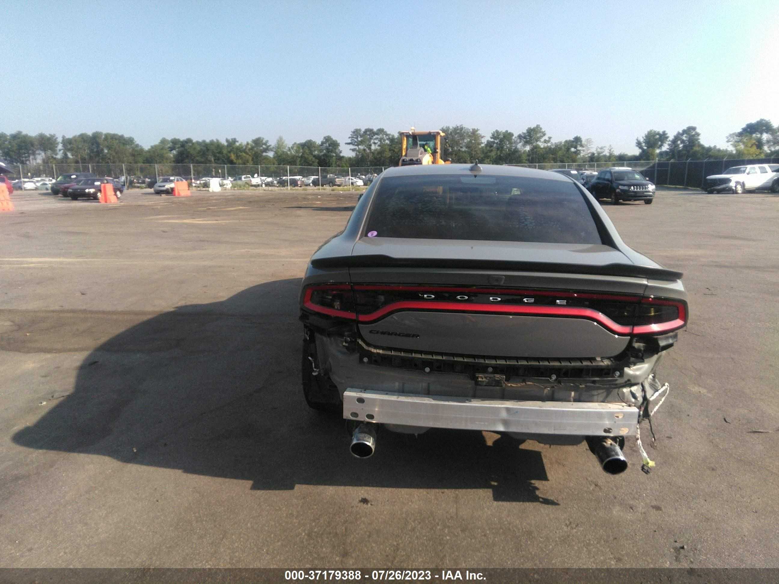 Photo 16 VIN: 2C3CDXGJ5KH532615 - DODGE CHARGER 