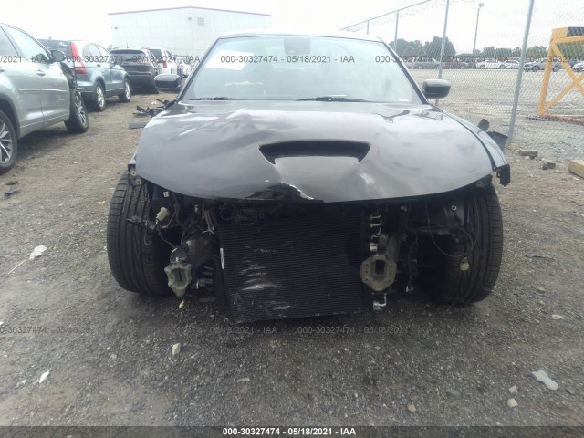 Photo 5 VIN: 2C3CDXGJ8JH185909 - DODGE CHARGER 