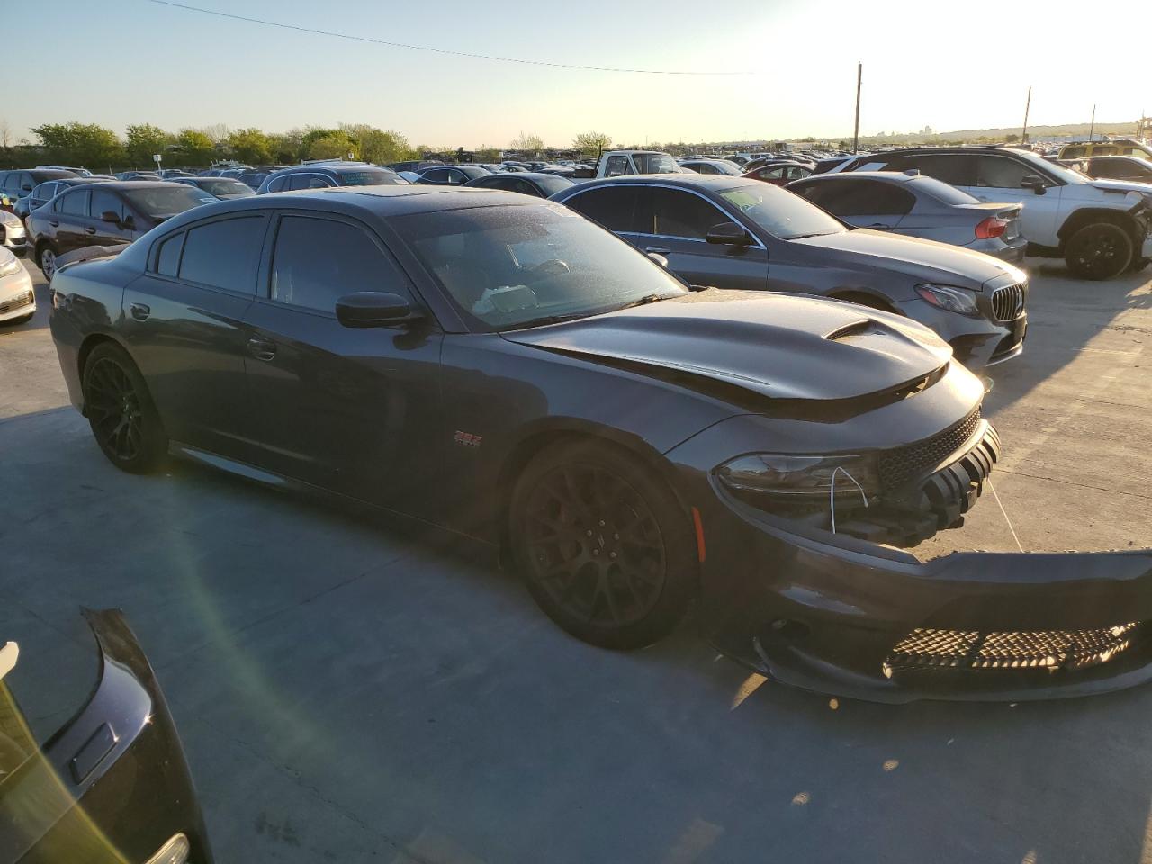 Photo 3 VIN: 2C3CDXGJ9JH126254 - DODGE CHARGER 