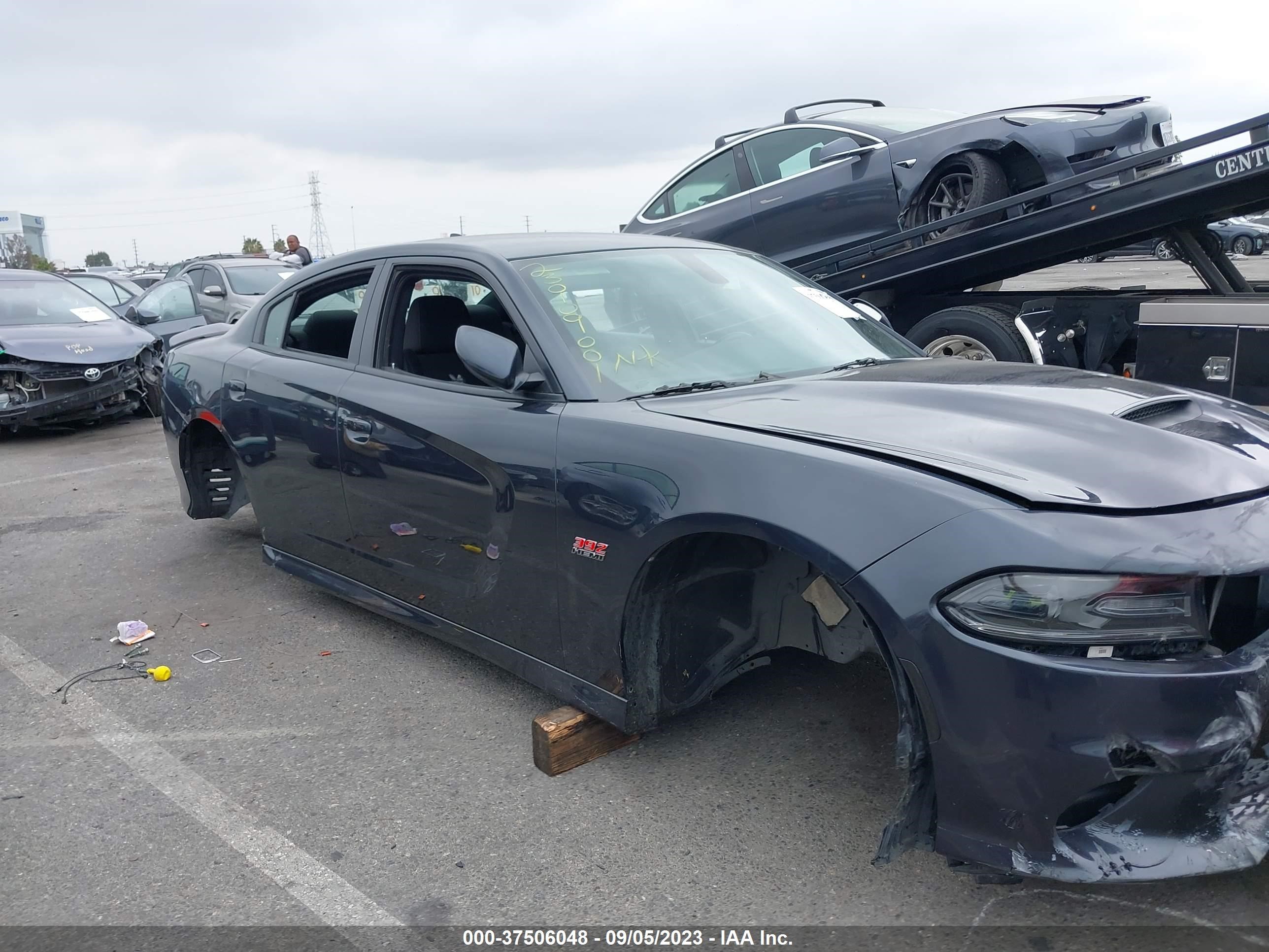 Photo 11 VIN: 2C3CDXGJ9KH552818 - DODGE CHARGER 