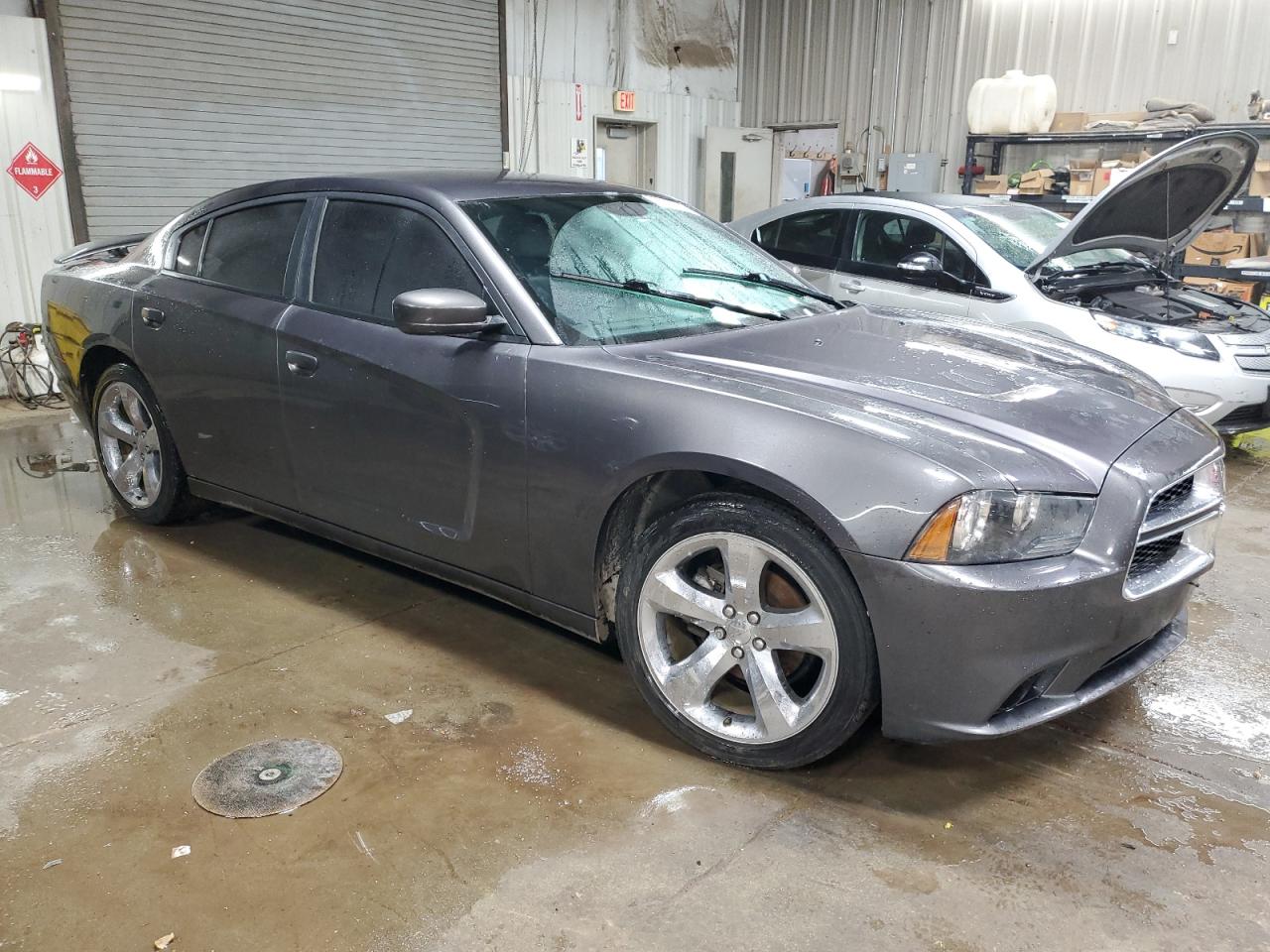 Photo 3 VIN: 2C3CDXHG0EH213968 - DODGE CHARGER 