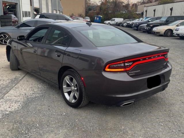 Photo 2 VIN: 2C3CDXHG0FH805789 - DODGE CHARGER 