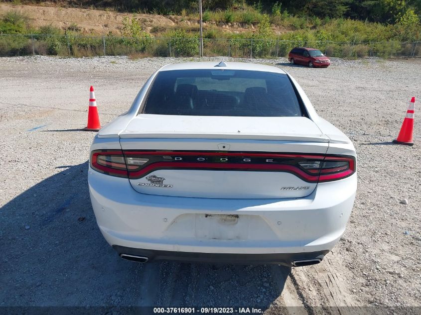 Photo 15 VIN: 2C3CDXHG0GH210930 - DODGE CHARGER 