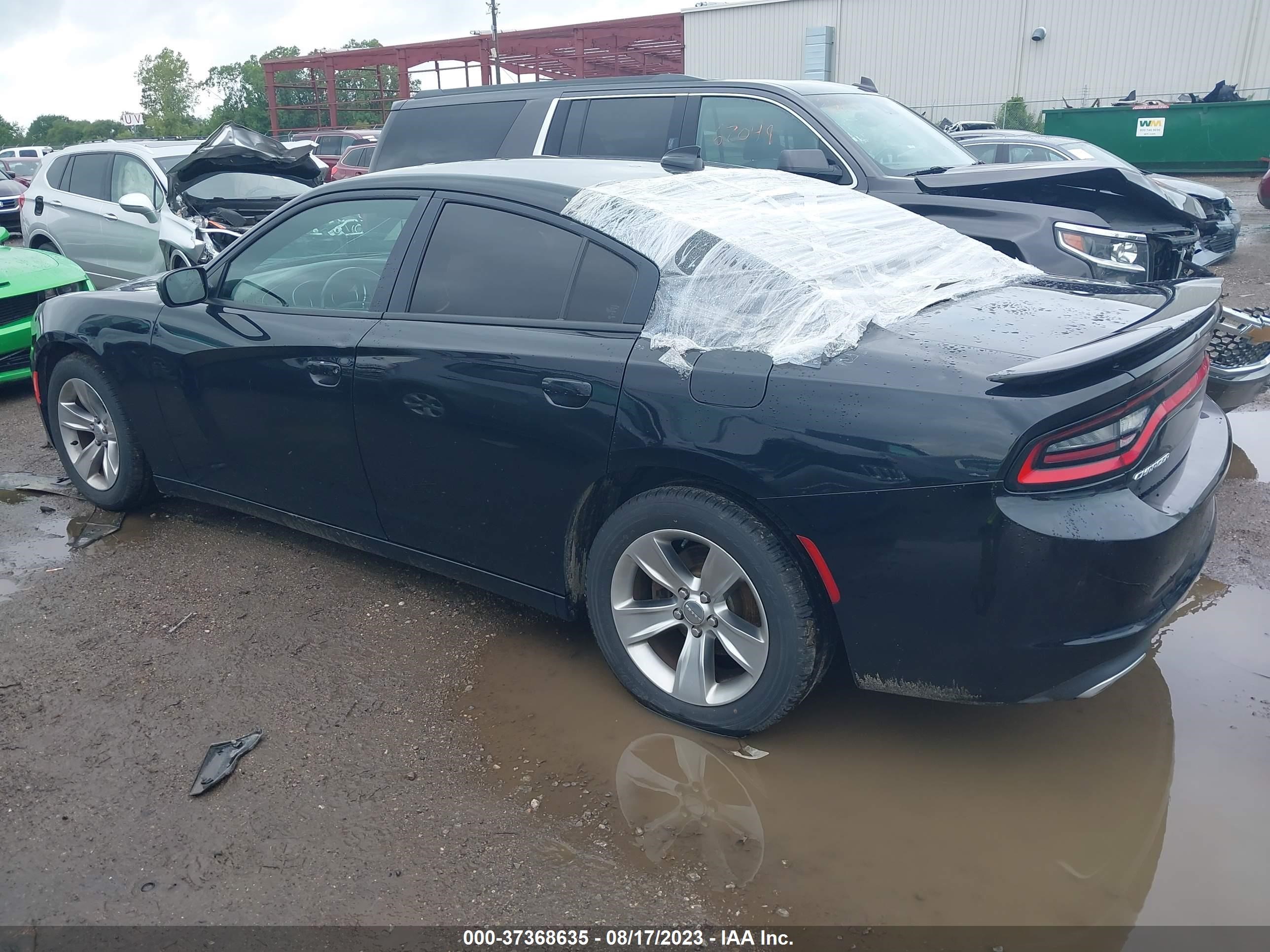 Photo 2 VIN: 2C3CDXHG0GH332560 - DODGE CHARGER 