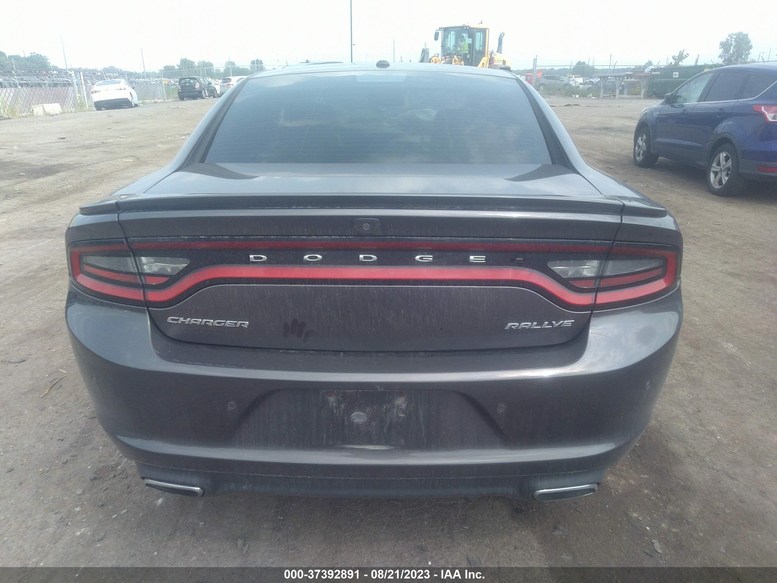 Photo 15 VIN: 2C3CDXHG0HH631256 - DODGE CHARGER 