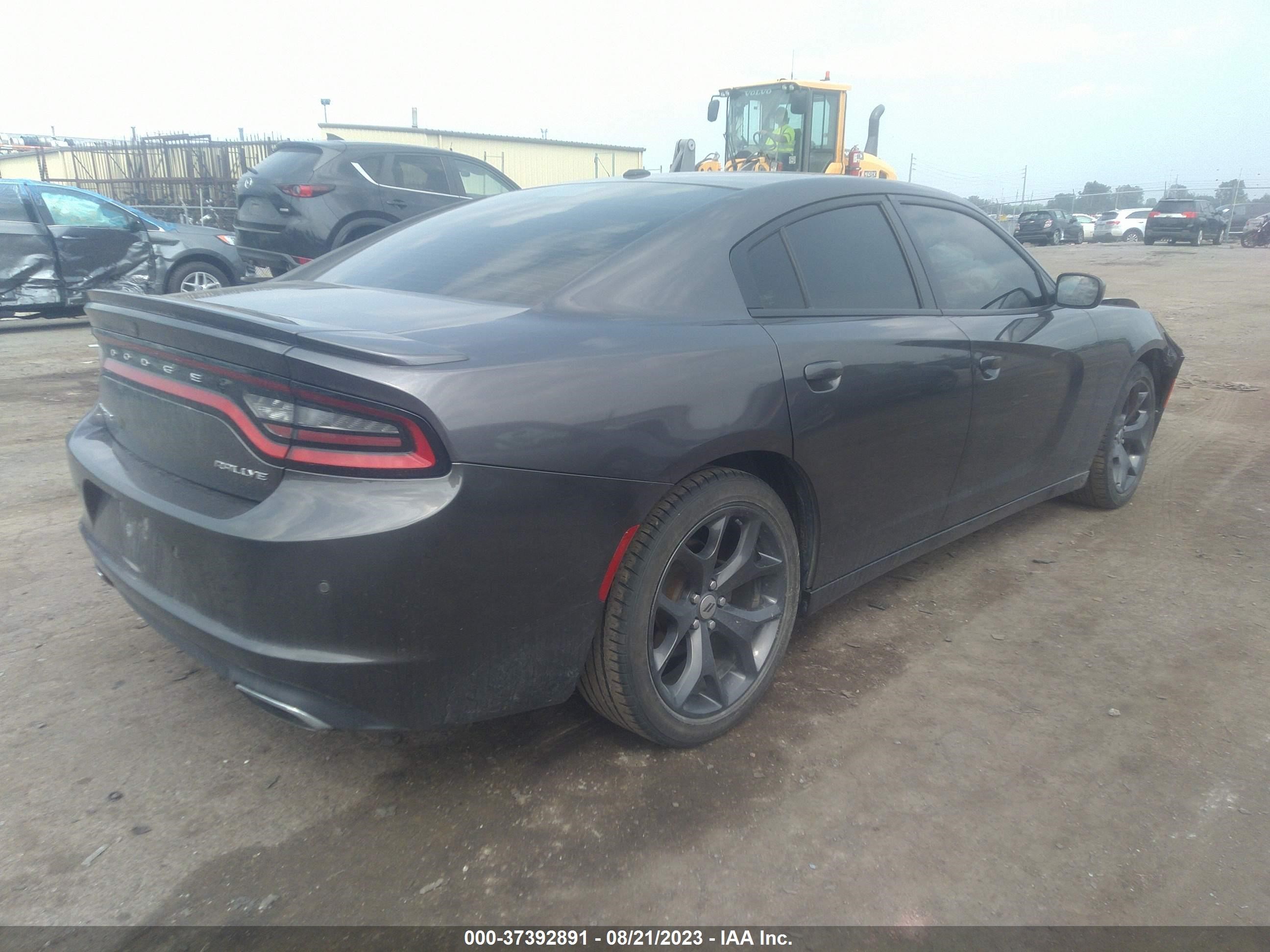 Photo 3 VIN: 2C3CDXHG0HH631256 - DODGE CHARGER 