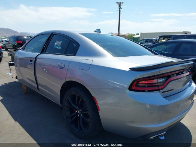 Photo 2 VIN: 2C3CDXHG0JH135394 - DODGE CHARGER 